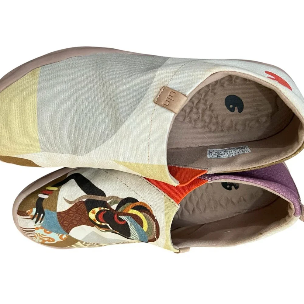 UIN African Beauty Art Shoes Size 9.5 | Travel Slip-On | Gently Used - Picture 2 of 7